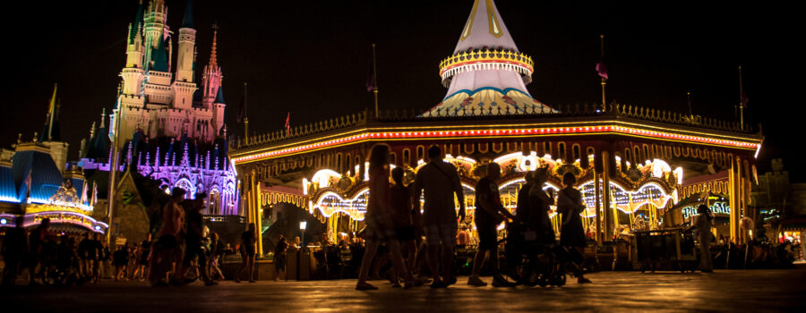 magic-kingdom-after-dark