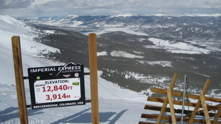 Valdoro Mountain Lodge Resort Hilton Grand Vacations   Breckenridge Elevation Sign Mountain Snow 768x432 